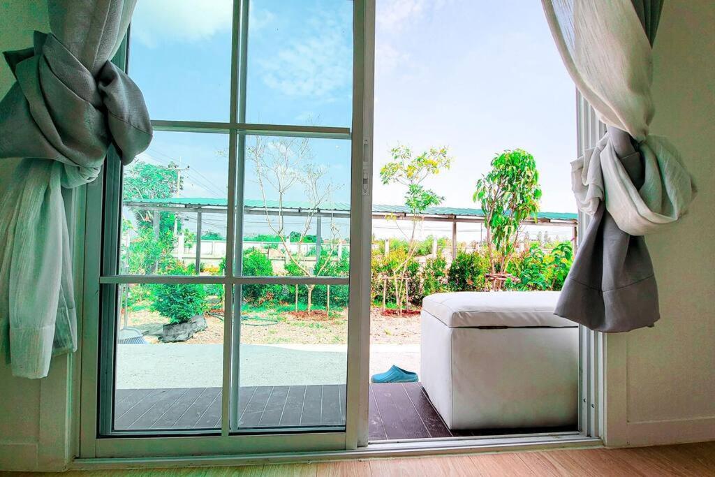 บ้านพักตากอากาศขนาดเล็ก ห่างชายหาดบางเก่า 800 เมตร #Cottage Ban Bo Yai Exterior foto